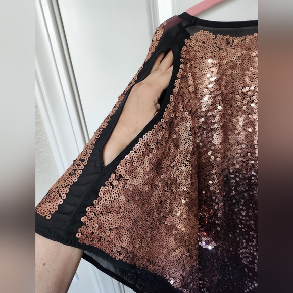 Cover up - Picture 3 of 4